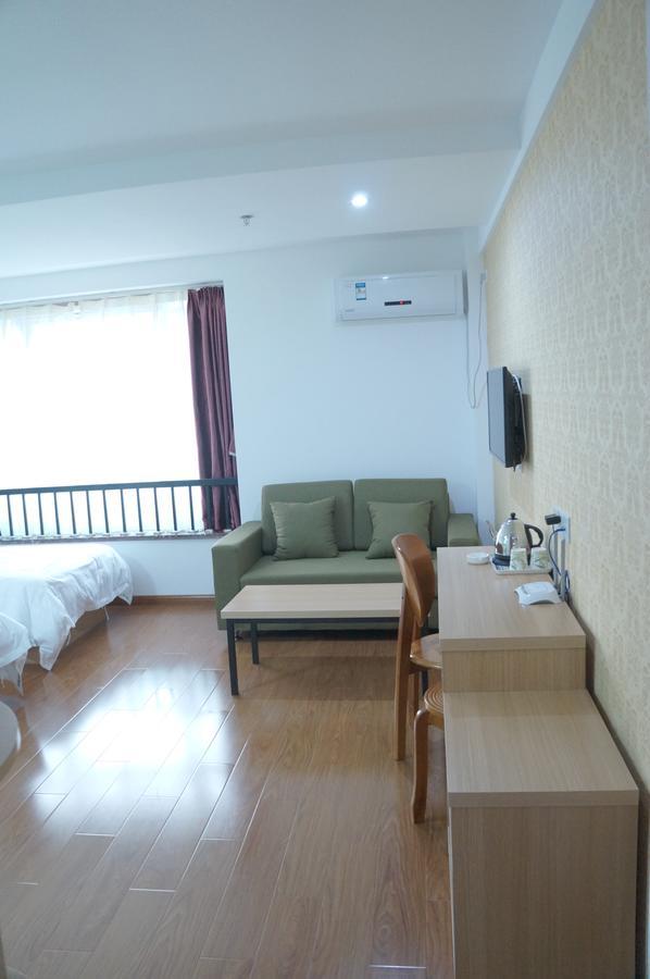 Huifeng Hotel Shanghai Bagian luar foto