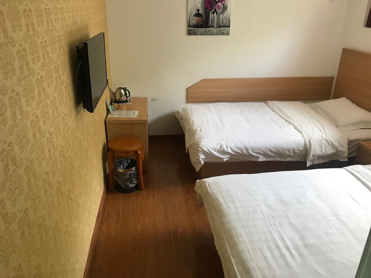 Huifeng Hotel Shanghai Bagian luar foto